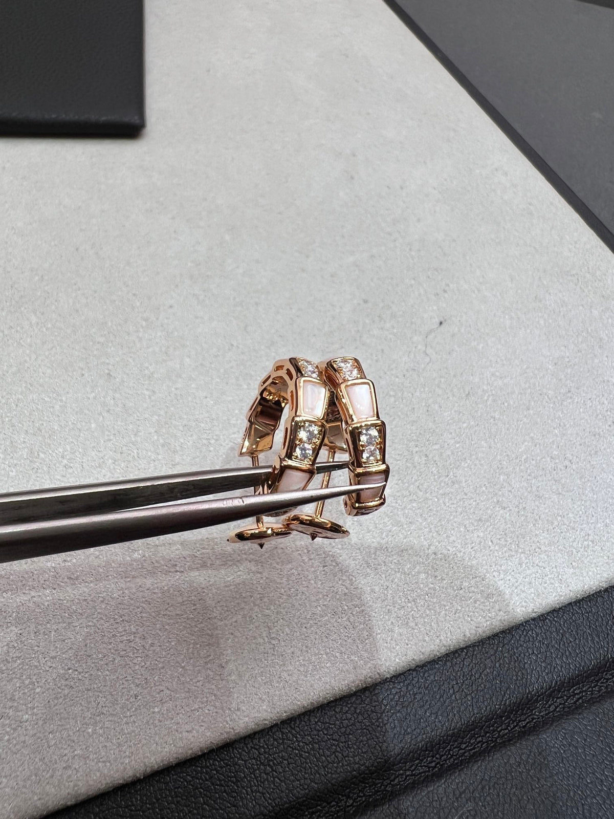 [Marins]SERPENTI MOP PINK GOLD EARRINGS