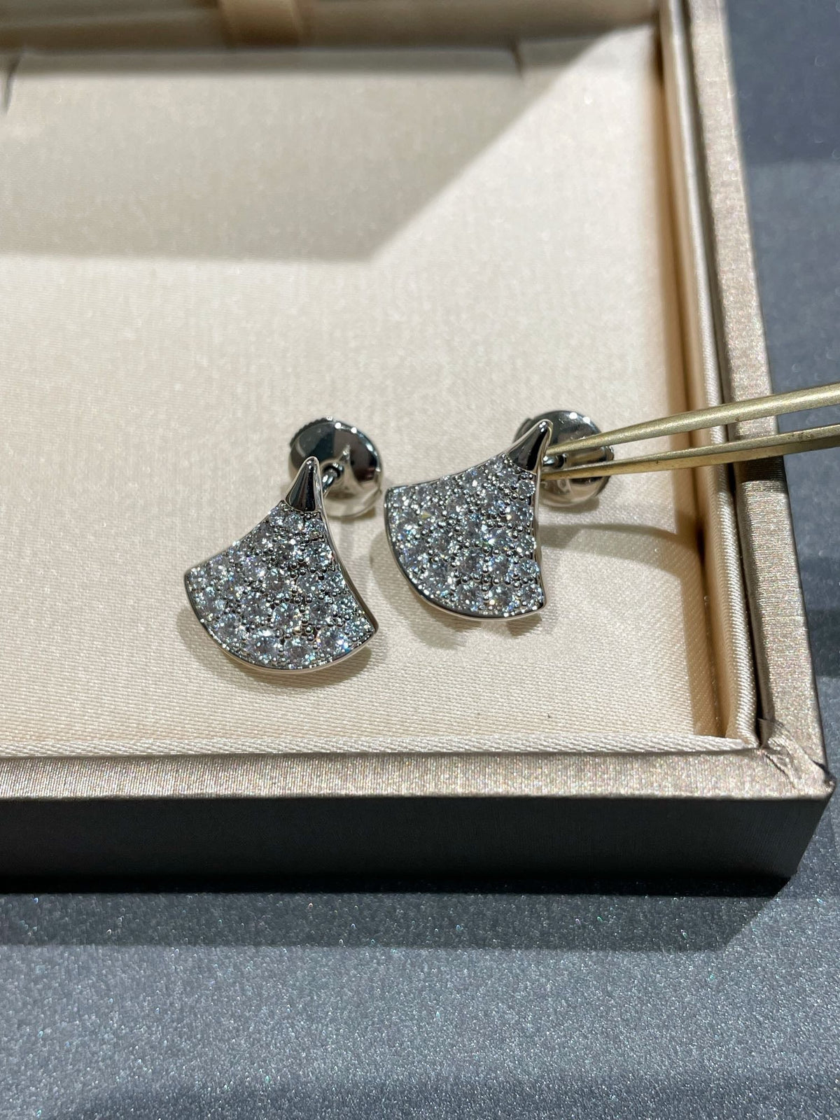 [Marins]DREAM STUD EARRINGS DIAMOND