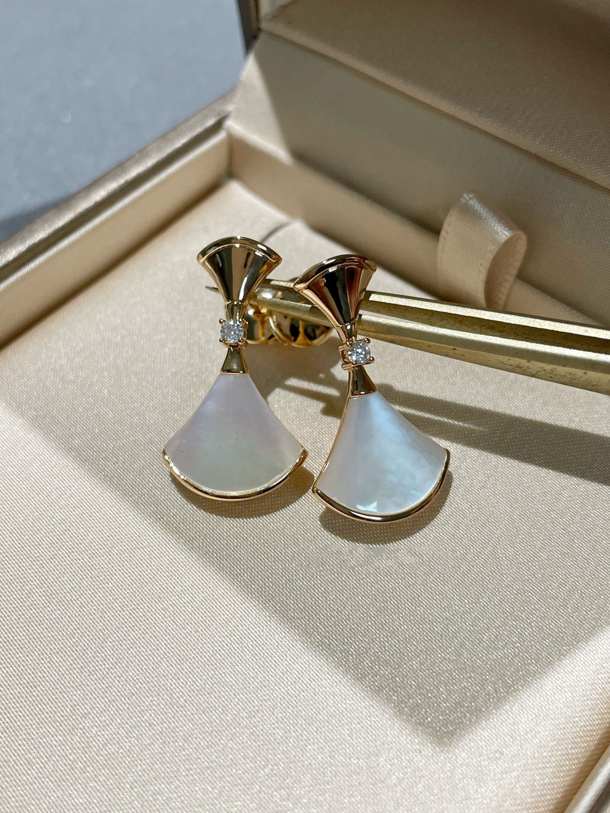 [Marins]DREAM MOP 1 DIAMOND EARRINGS