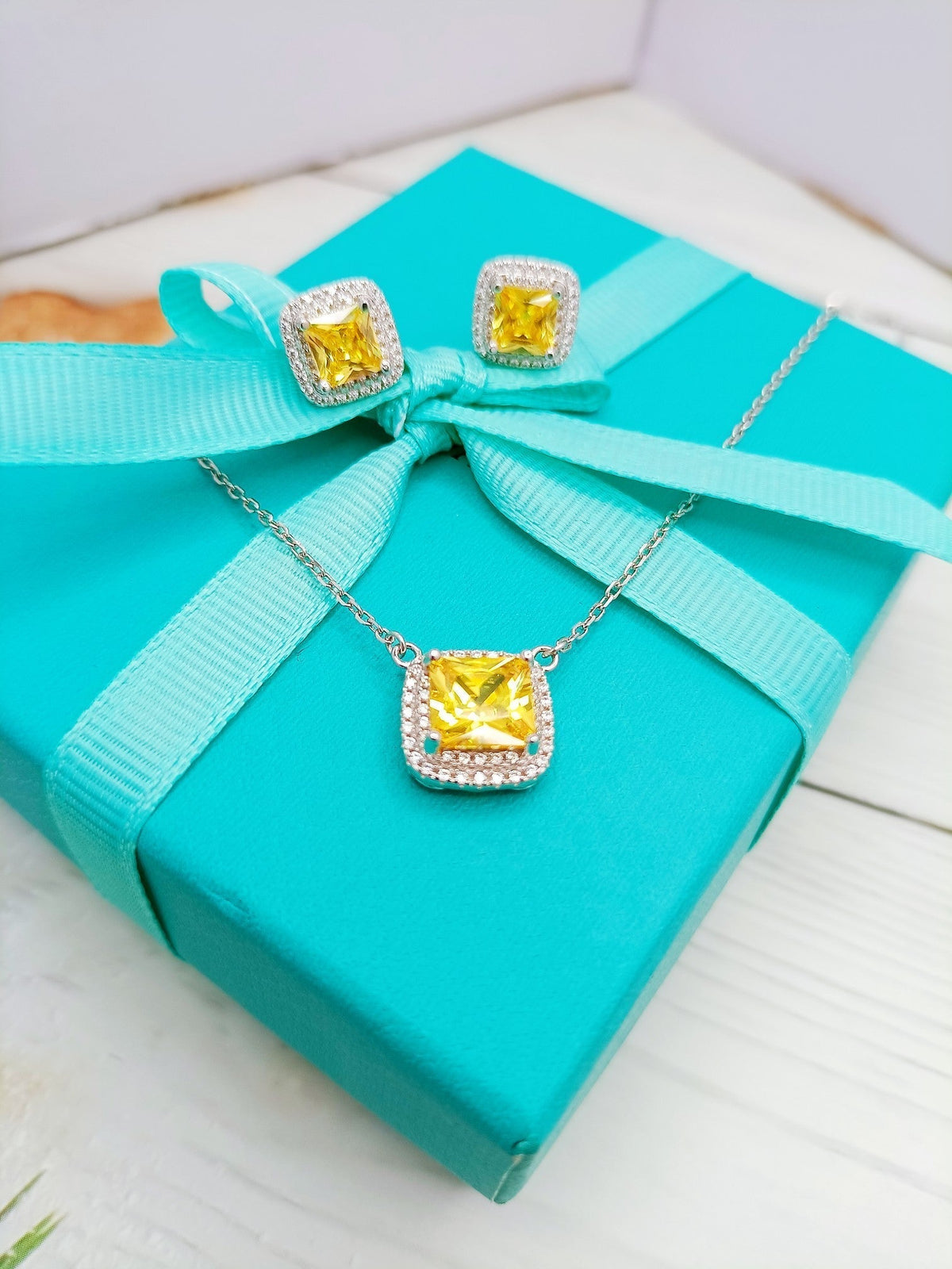 [Marins]SPARKLERS CITRINE GEMSTONE PENDANT NECKLACE STERLING SILVER