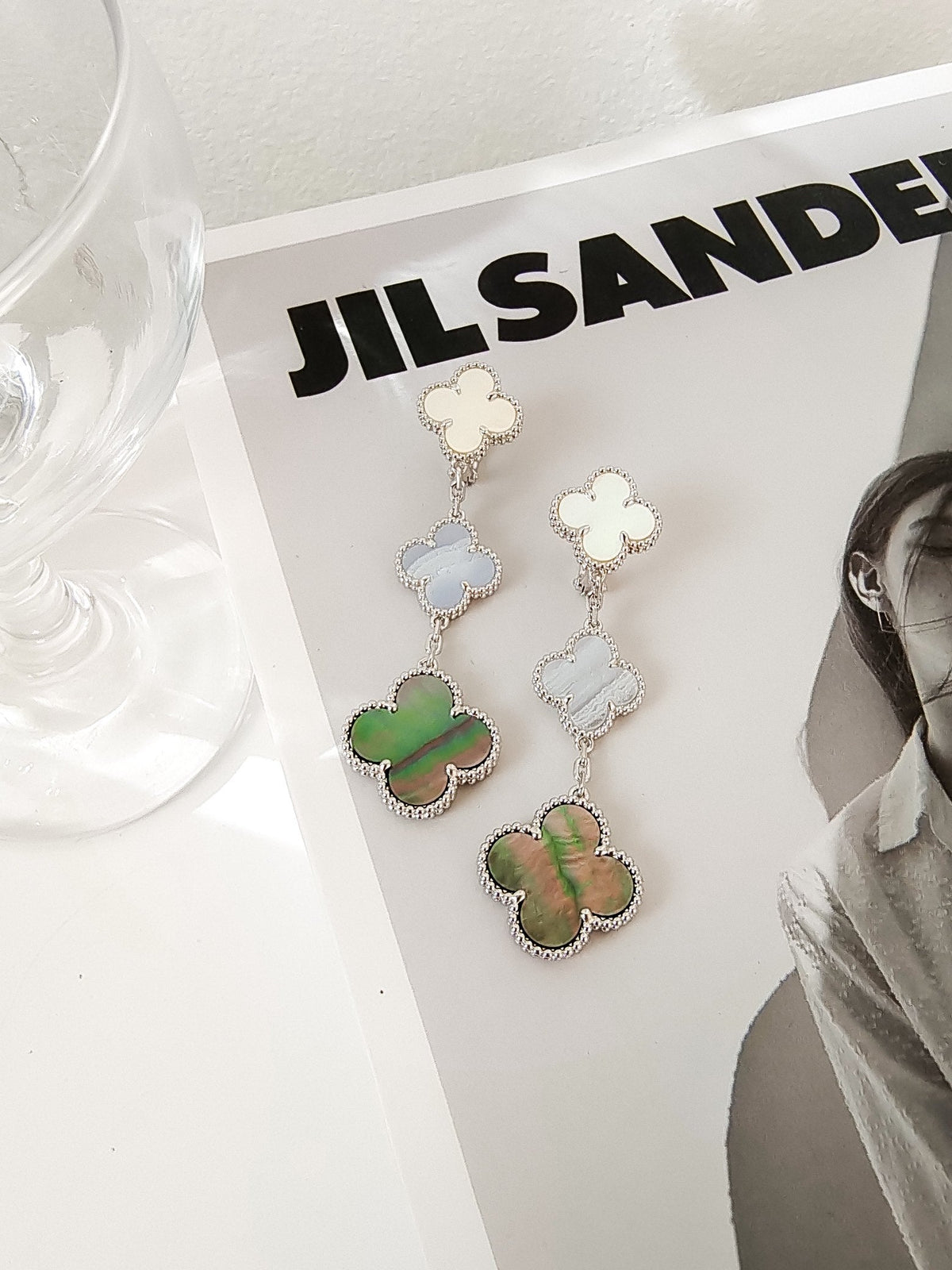 [Marins]CLOVER 3 MOTIFS CHALCEDONY DARK MOP SILVER EARRINGS
