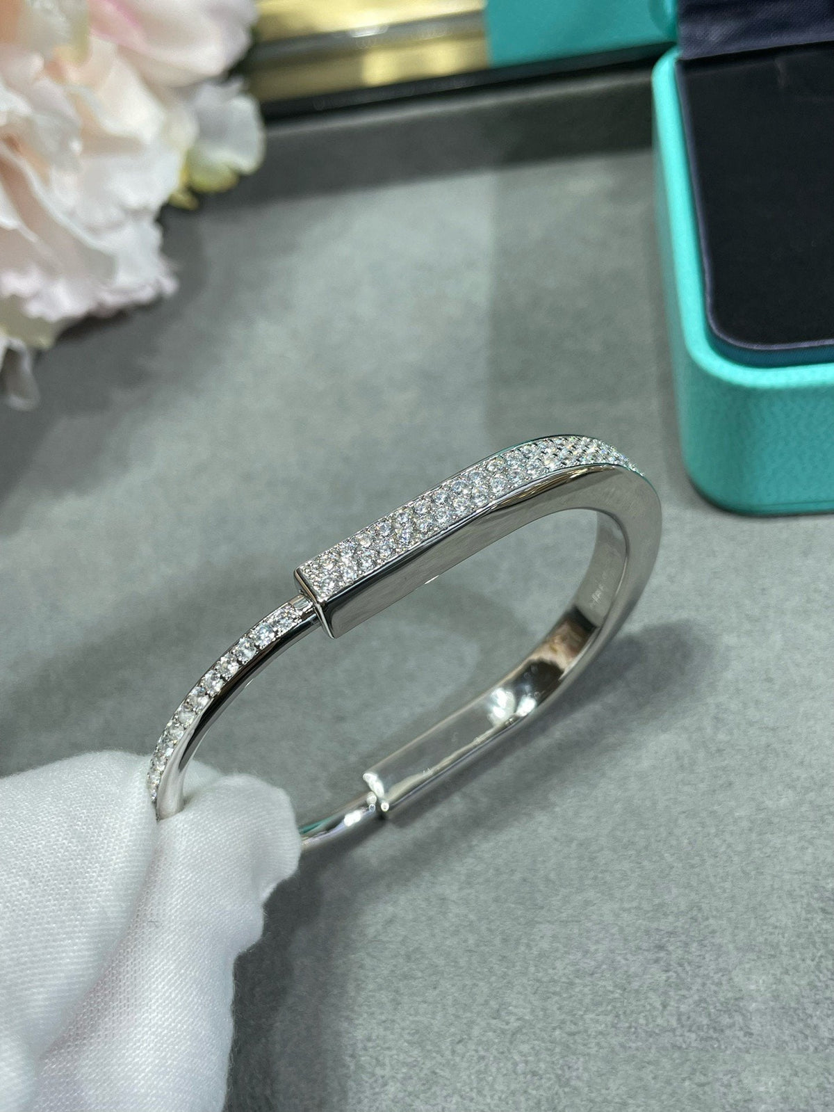 [Marins]LOCK BRACELET DIAMOND PAVED