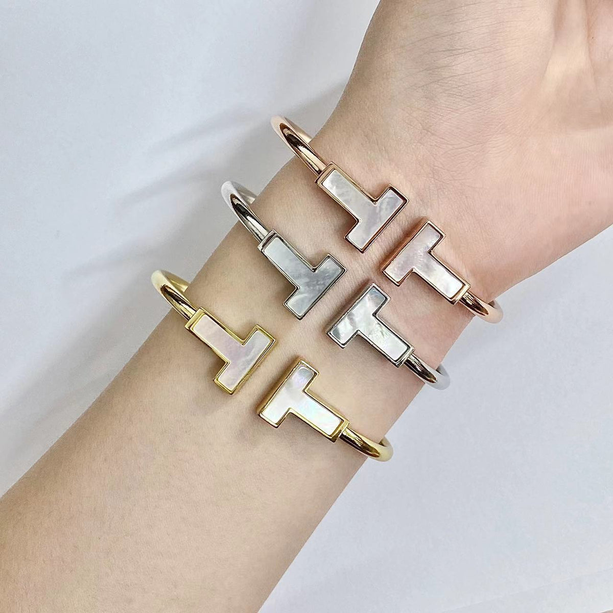 [Marins]T WIDE MOP OPEN BRACELET