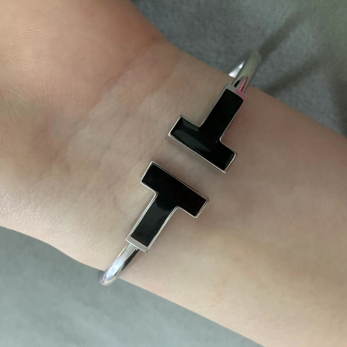 [Marins]T WIDE ONYX OPEN BRACELET