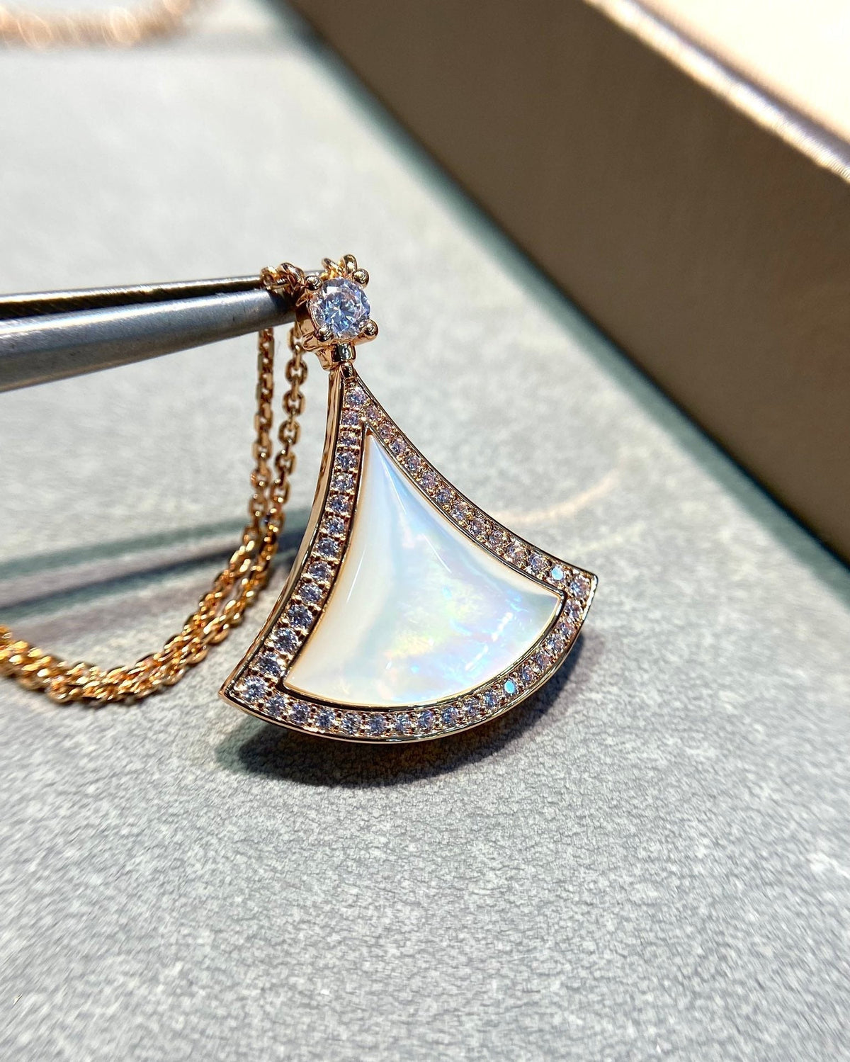 [Marins]DREAM MOP DIAMOND PAVED PINK GOLD NECKLACE