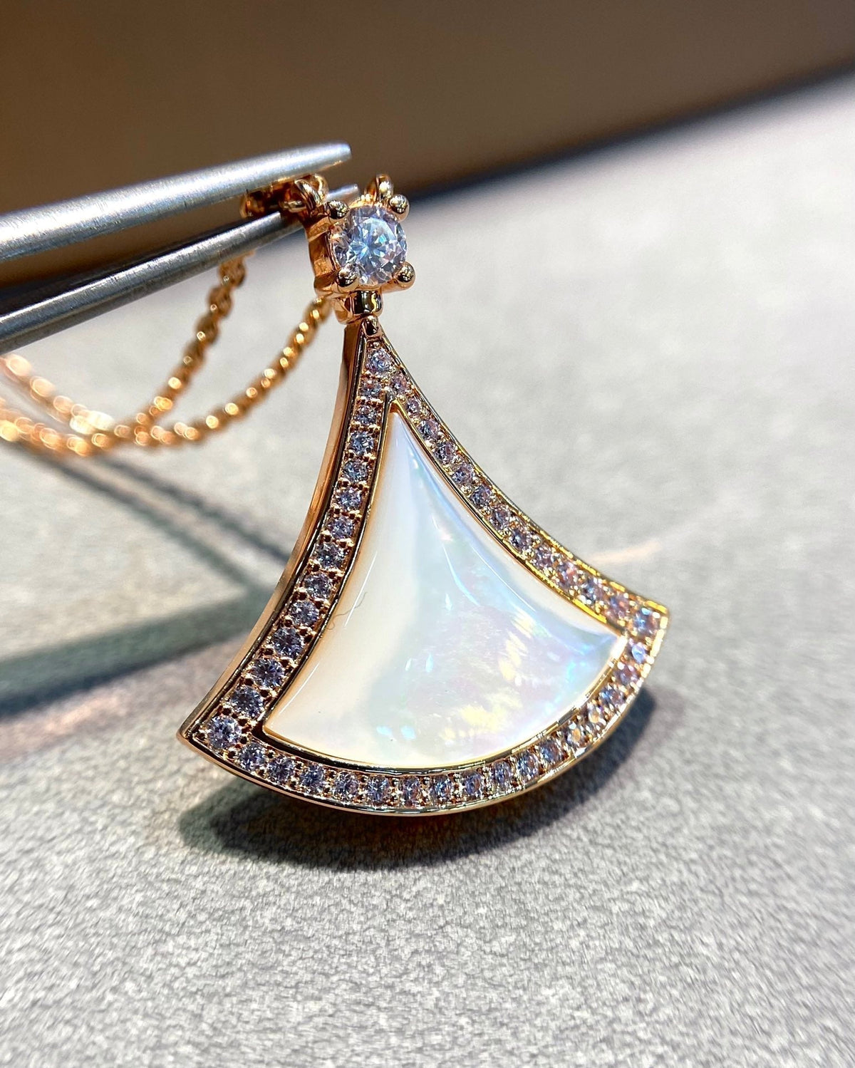 [Marins]DREAM MOP DIAMOND PAVED PINK GOLD NECKLACE
