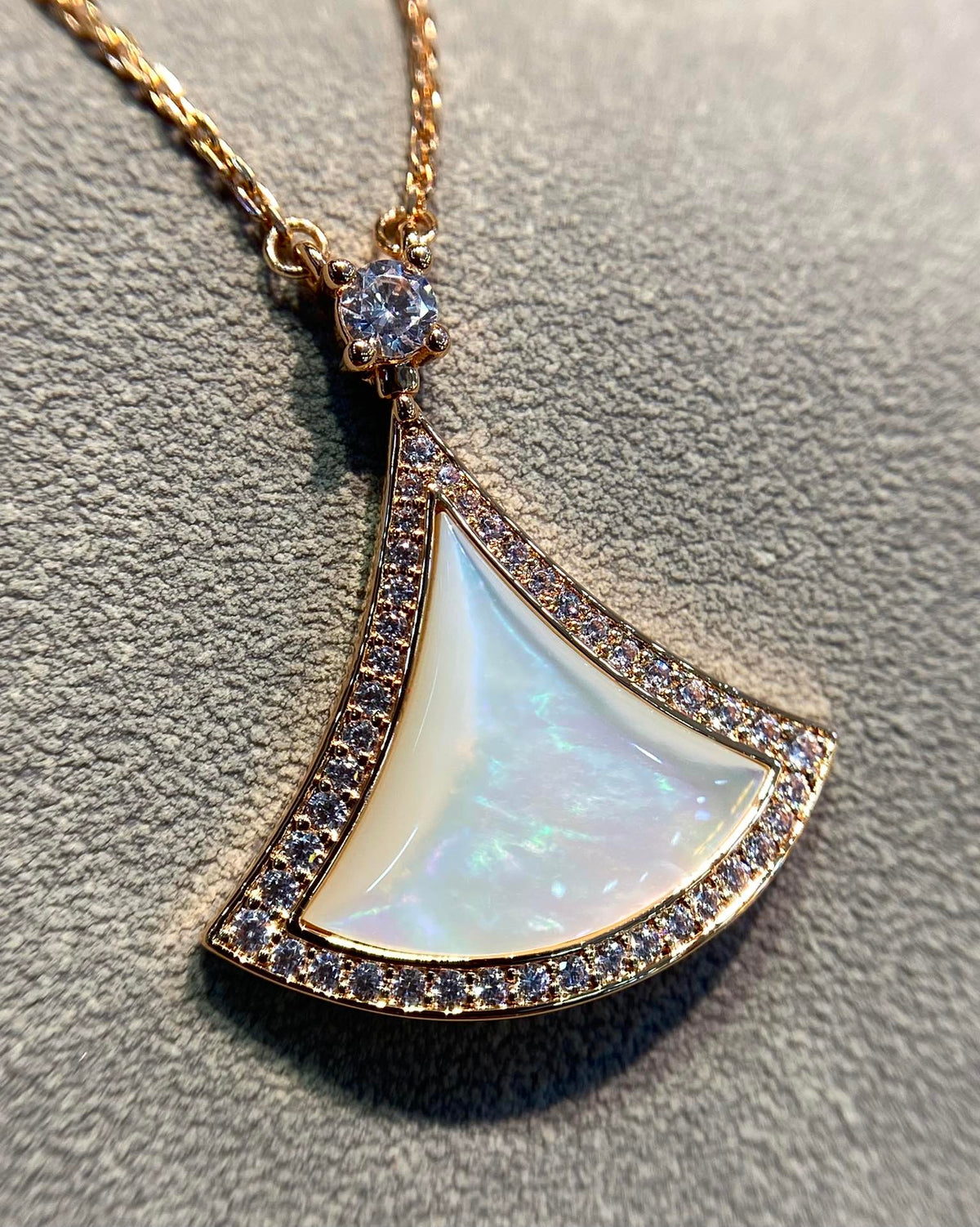 [Marins]DREAM MOP DIAMOND PAVED PINK GOLD NECKLACE