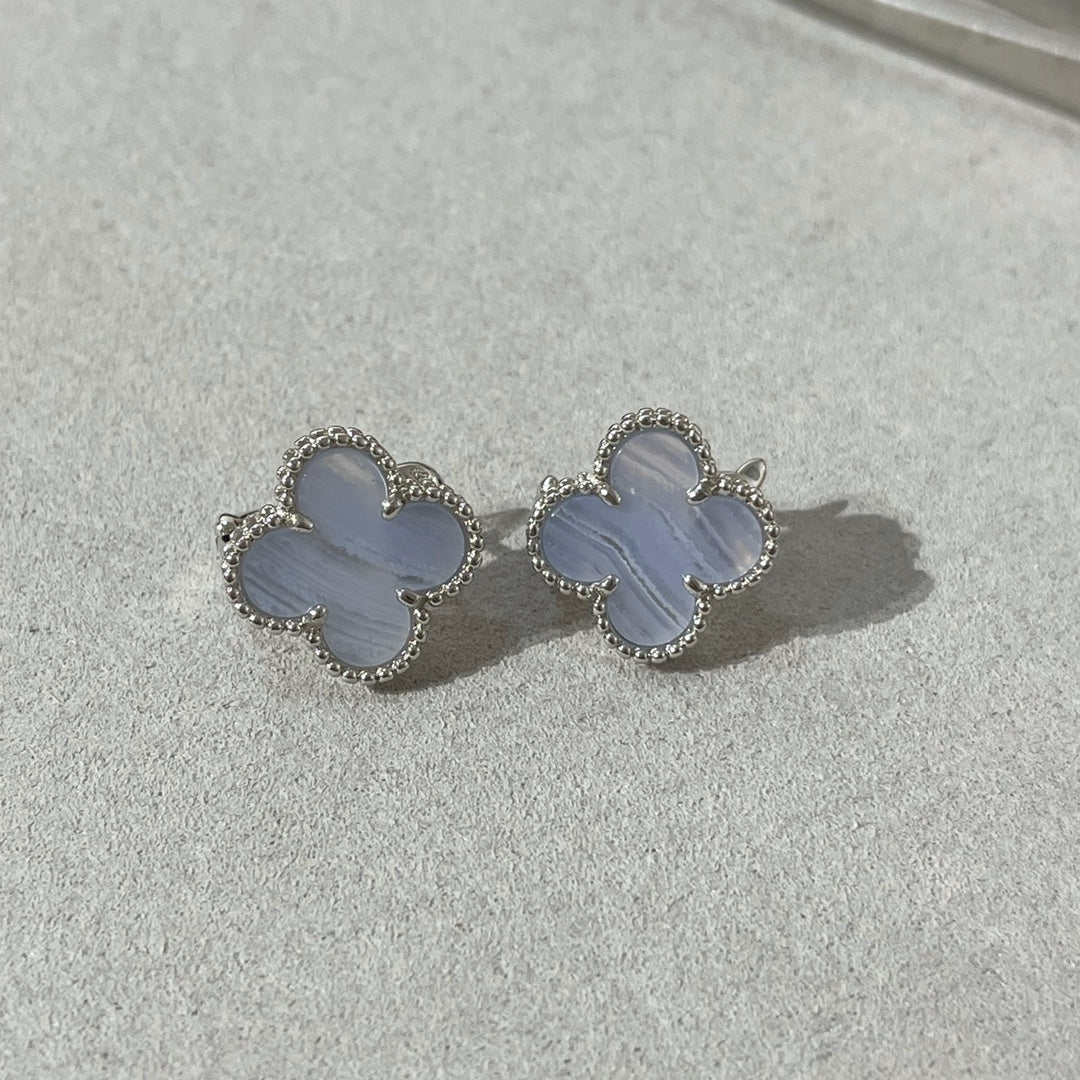[Marins]CLOVER CHALCEDONY SILVER STUD EARRINGS