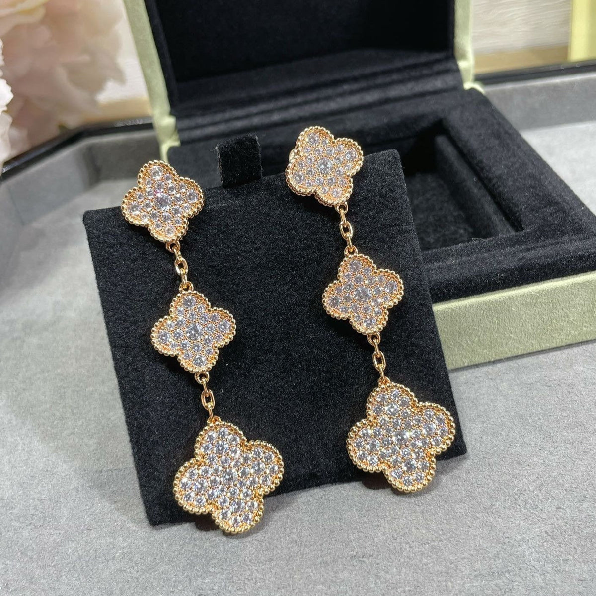[Marins]CLOVER 3 MOTIFS DIAMOND PAVED ROSE GOLD EARRINGS