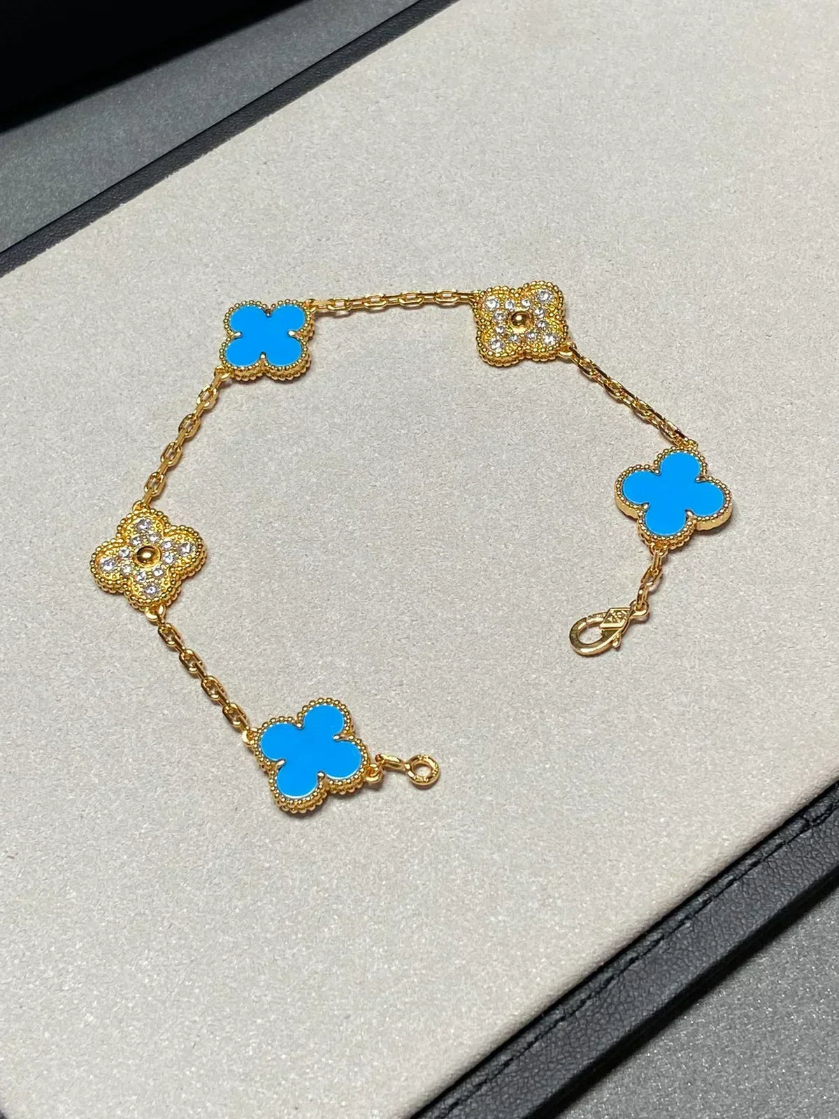 [Marins] CLOVER 5 MOTIF BLUE AGATE BRACELET COLLECTION