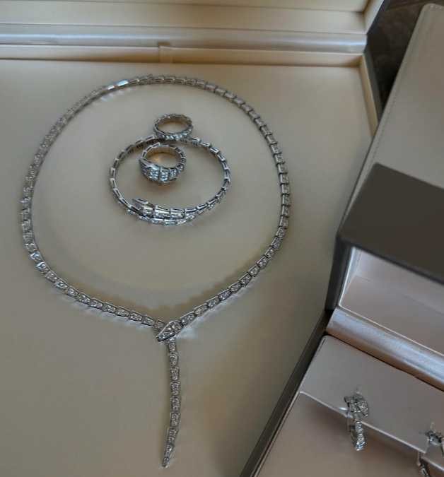 [Marins]NEW！SERPENT DIAMOND NECKLACE