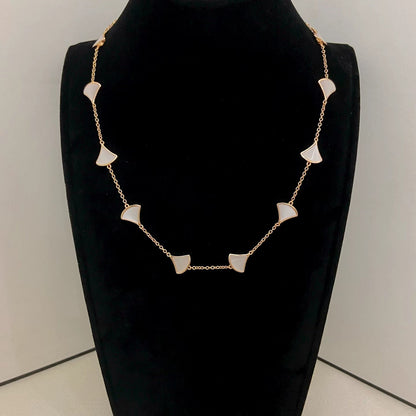 [Marins]NEW ARRIVAL: TEN-FLOWER DRESS AND GOLD NECKLACE