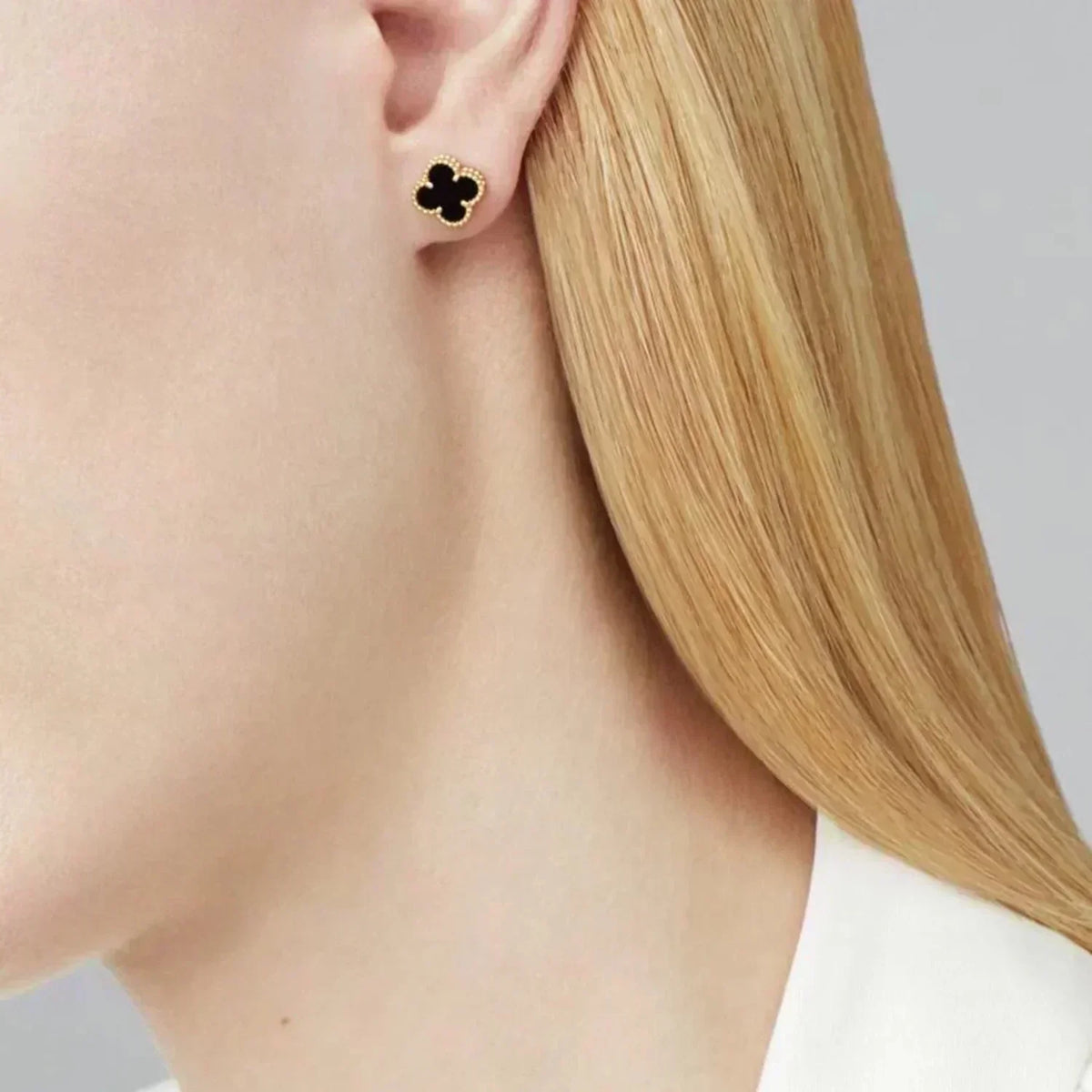 [Marins]CLOVER MINI 9.5MM BLACK MOP EARRINGS