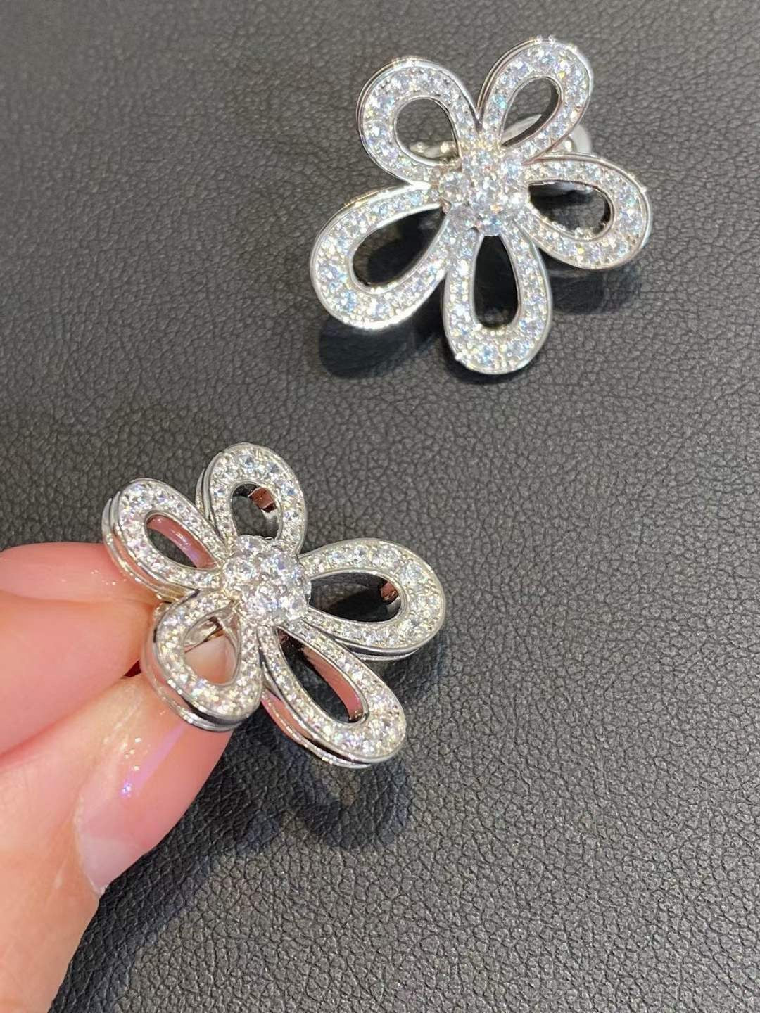 [Marins]FLOWERLACE EARRINGS FULL DIAMONDS