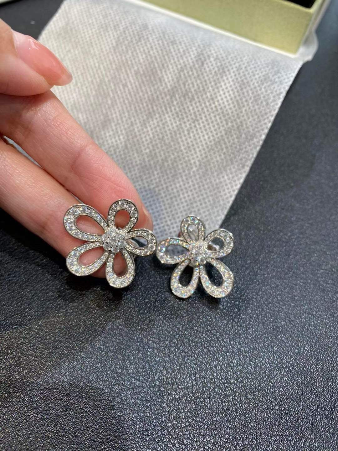 [Marins]FLOWERLACE EARRINGS FULL DIAMONDS