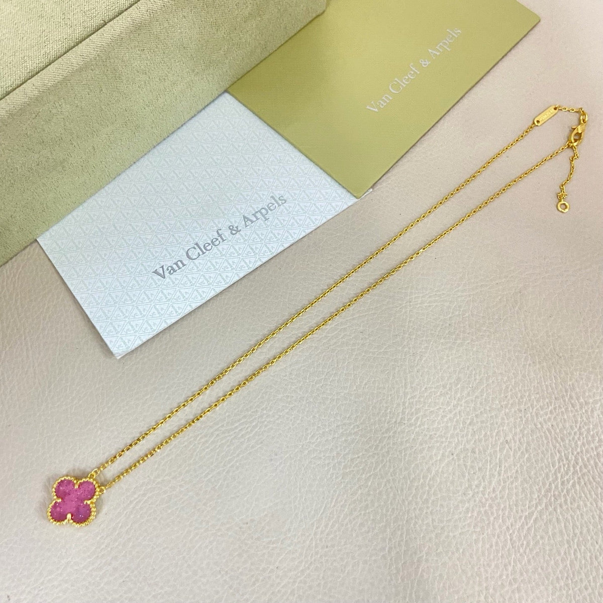 [Marins]15MM BUBBLE PINK ENAMEL SINGLE-FLOWER FOUR-LEAF CLOVER NECKLACE