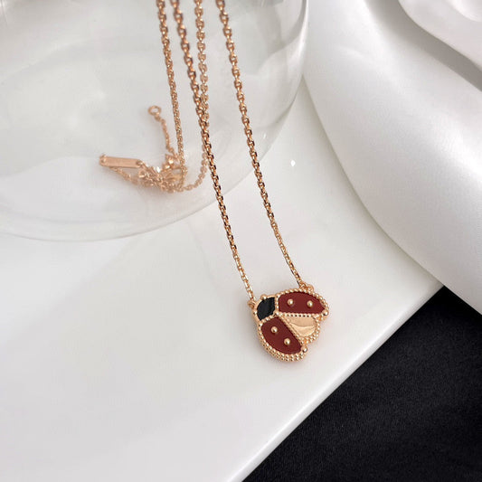 [Marins]LUCKY  CARNELIANS LADYBUG NECKLACE