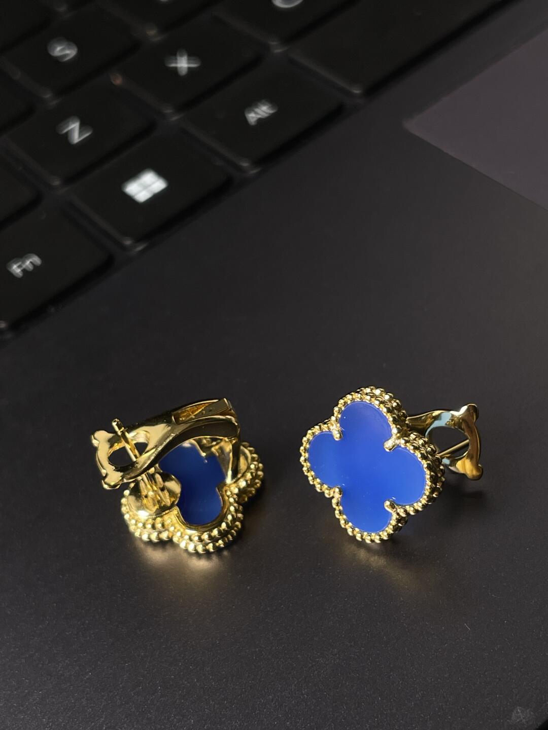 [Marins] CLOVER LARGE (20mm) 1 MOTIFS BLUE MOP STUD EARRINGS