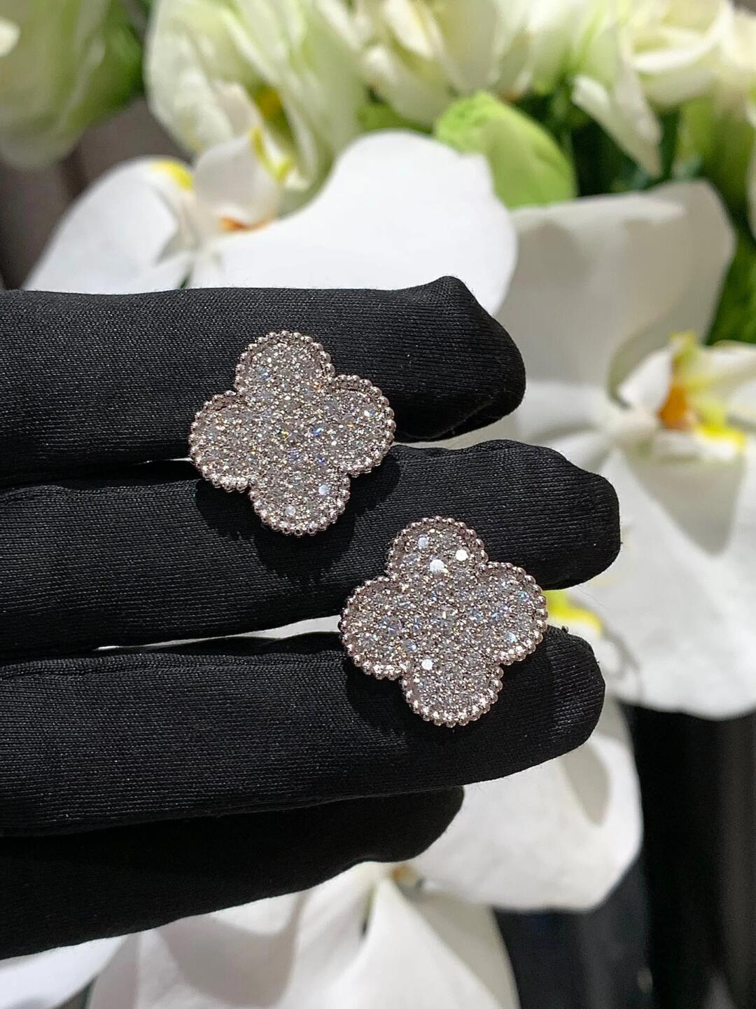 [Marins]CLOVER 20MM MOTIFS DIAMOND STUD EARRINGS SILVER