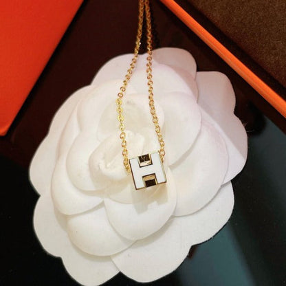 [Marins]H WHITE SQUARE GOLD NECKLACE