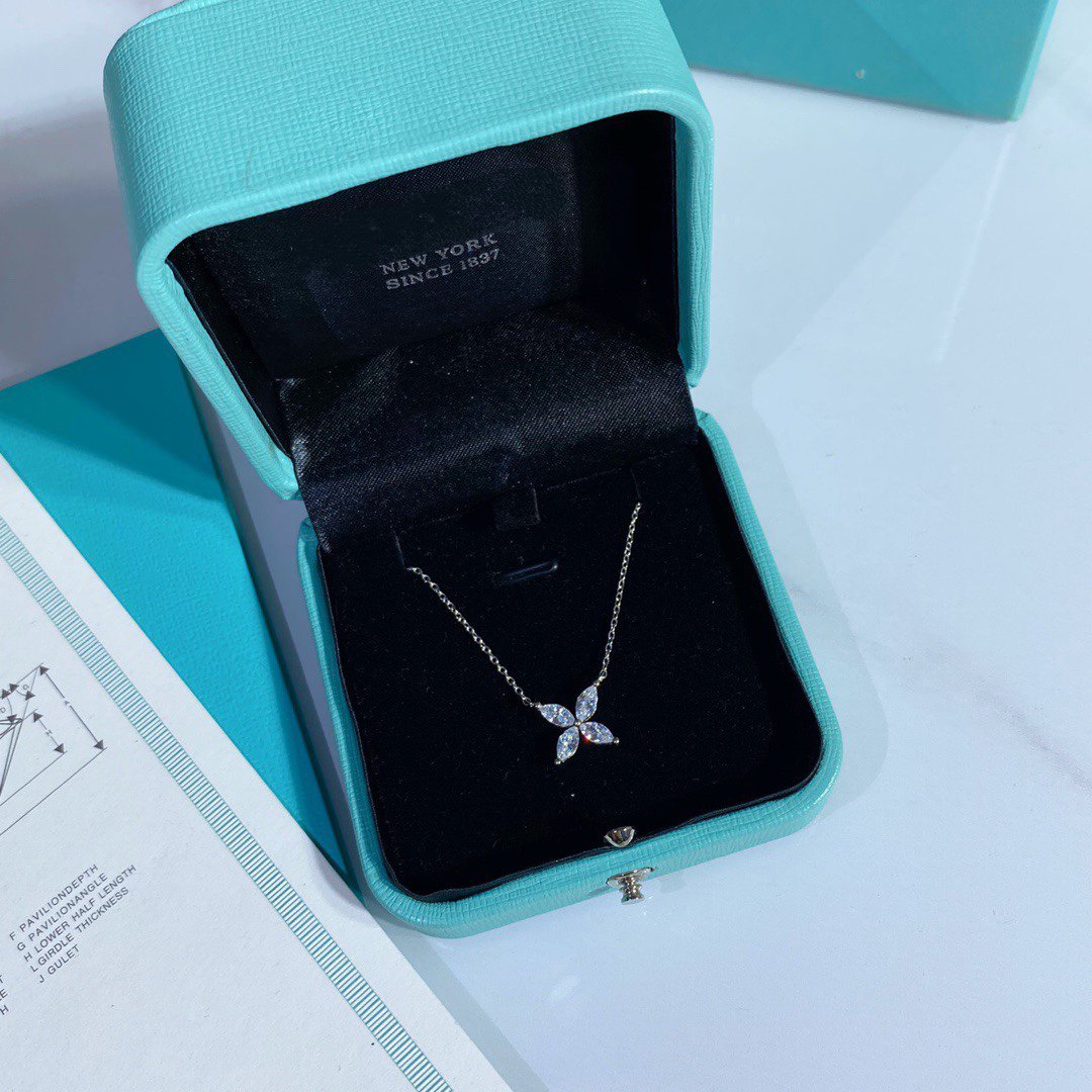 [Marins]PLATINUM AND DIAMOND VICTORIA PENDANT NECKLACE