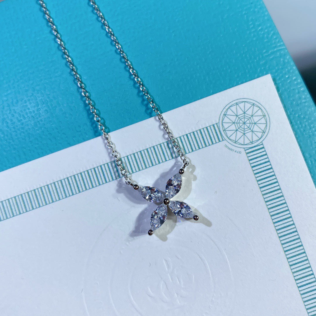 [Marins]PLATINUM AND DIAMOND VICTORIA PENDANT NECKLACE