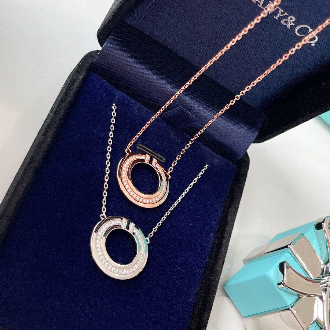 [Marins]DIAMOND AND MOTHER OF PEARL CIRCLE PENDANT