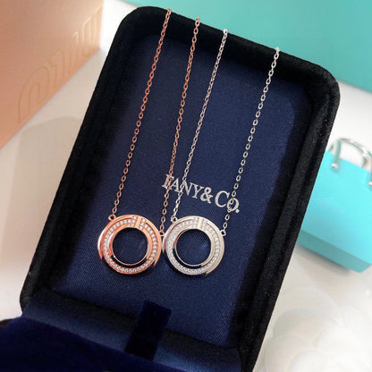 [Marins]DIAMOND AND MOTHER OF PEARL CIRCLE PENDANT