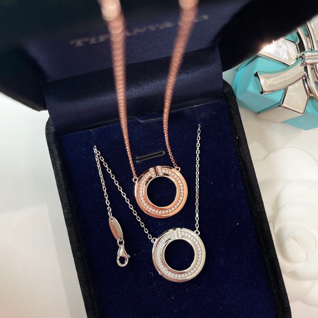 [Marins]DIAMOND AND MOTHER OF PEARL CIRCLE PENDANT