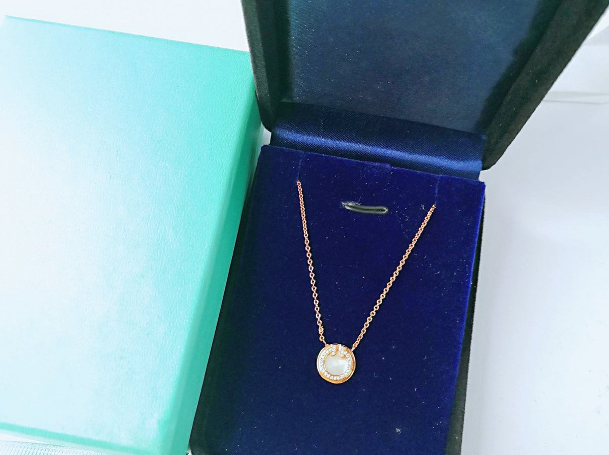 [Marins]DIAMOND AND MOTHER PEARL CIRCLE NECKLACE PENDANT