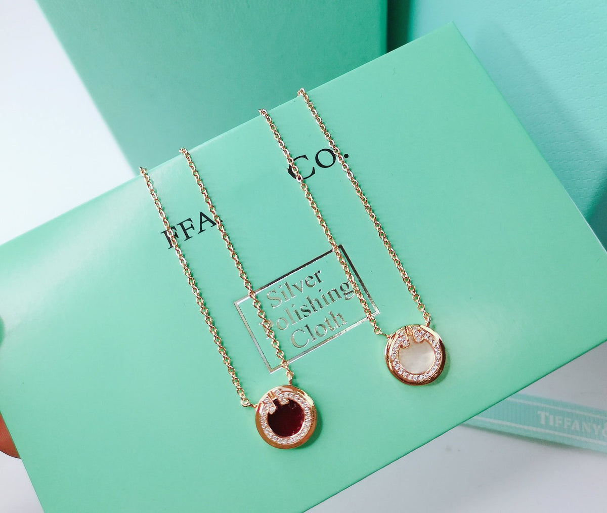 [Marins]DIAMOND AND MOTHER PEARL CIRCLE NECKLACE PENDANT