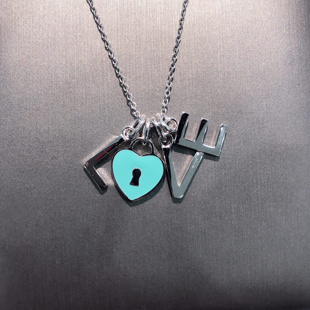 [Marins]COLLAR LOVE PLATA NECKLACE