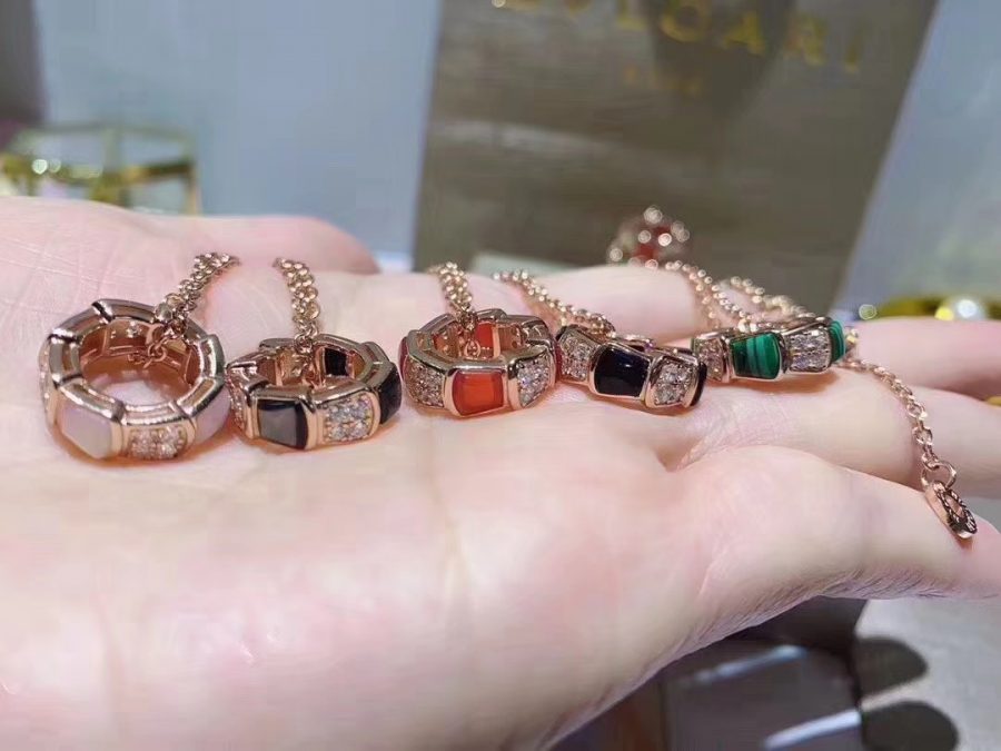 [Marins]SERPENTI PEDANT DIAMOND NECKLACE
