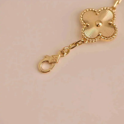 [Marins] CLOVER 5 MOTIF LASER BRACELET COLLECTION