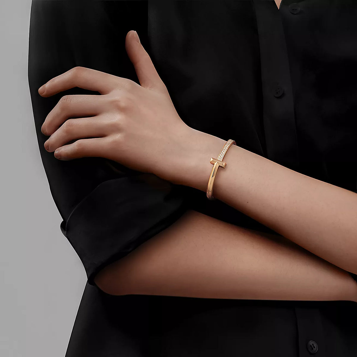 [Marins]T1 WIDE DIAMOND HINGED BANGLE PINK GOLD