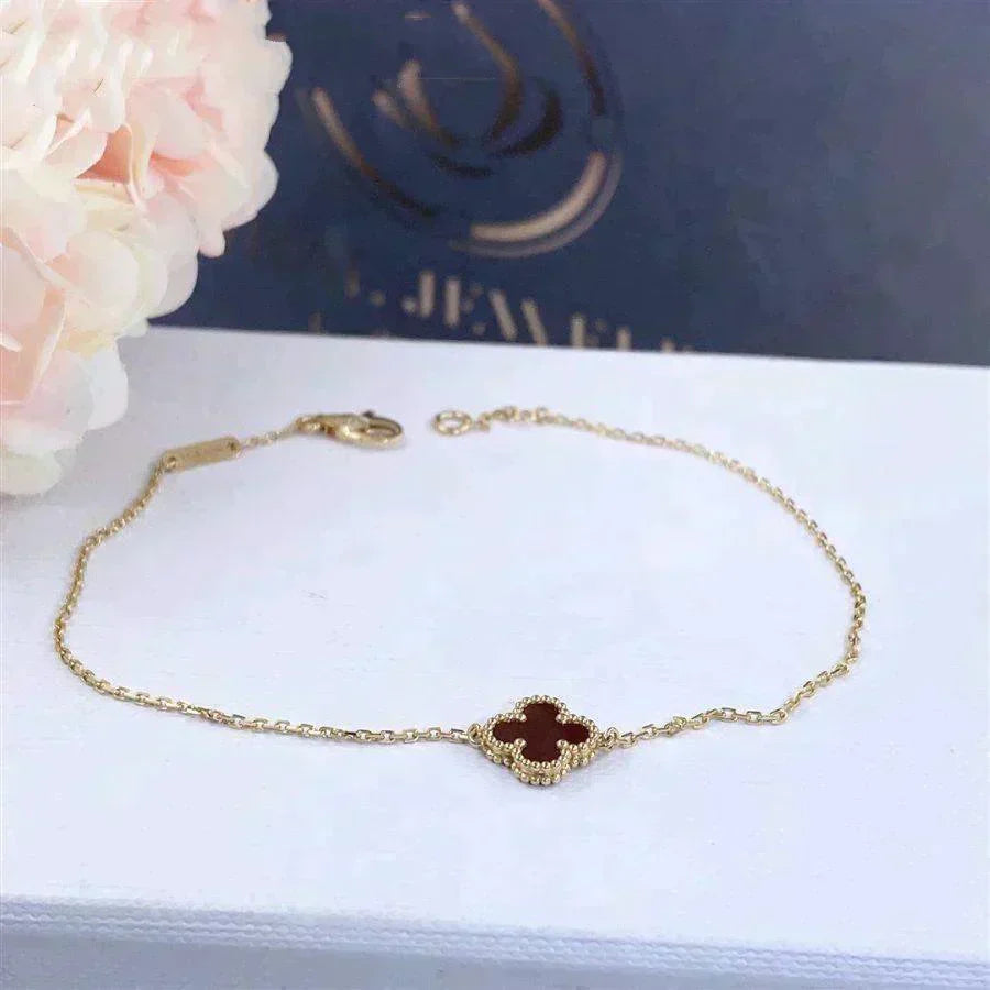 [Marins]CLOVER  CARNELIAN SINGLE FLOWER BRACELET