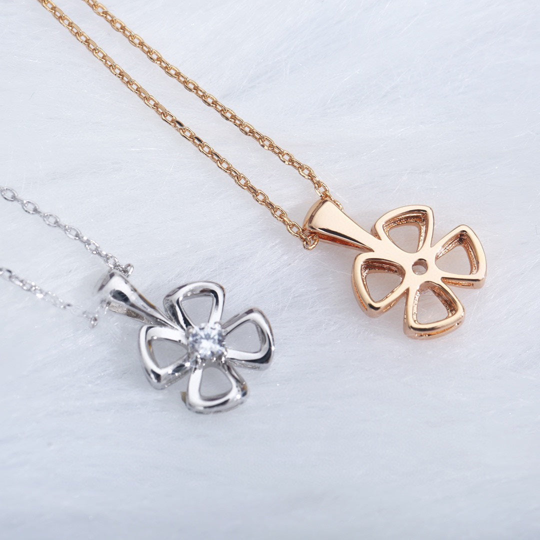 [Marins]FIOREVER NECKLACE DIAMOND CENTER