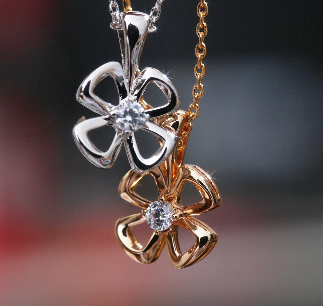 [Marins]FIOREVER NECKLACE DIAMOND CENTER
