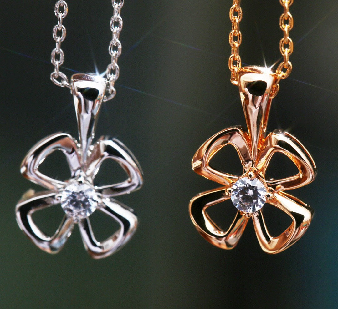 [Marins]FIOREVER NECKLACE DIAMOND CENTER